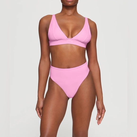 Skims Swim Plunge Bikini Top Sz M in Light Pink - Picture 2 of 6